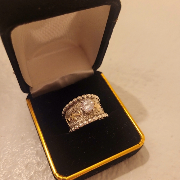 Edna Harper Cowboy 14K Silver and Gold western ring . Size 8.5 - Picture 3 of 4